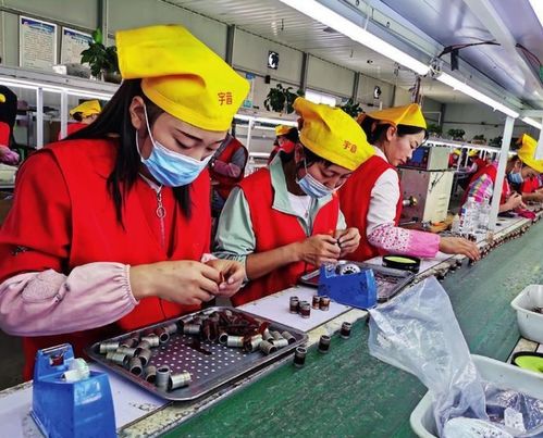 制造業(yè)薪資困境 月薪八千難敵萬元誘惑，?？谄髽I(yè)招聘頻現(xiàn)離職潮